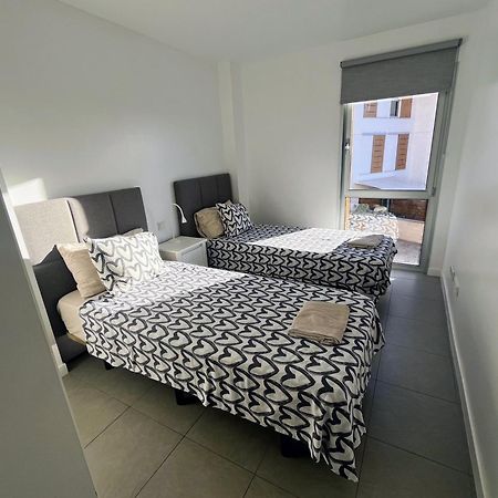 Los Martines Beachfront Ocean View El Médano المظهر الخارجي الصورة